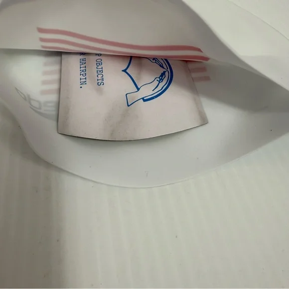 NWT Speedo Unisex Soft Silicone American Flag White Adult Swim Cap Latex Free - Picture 11 of 11